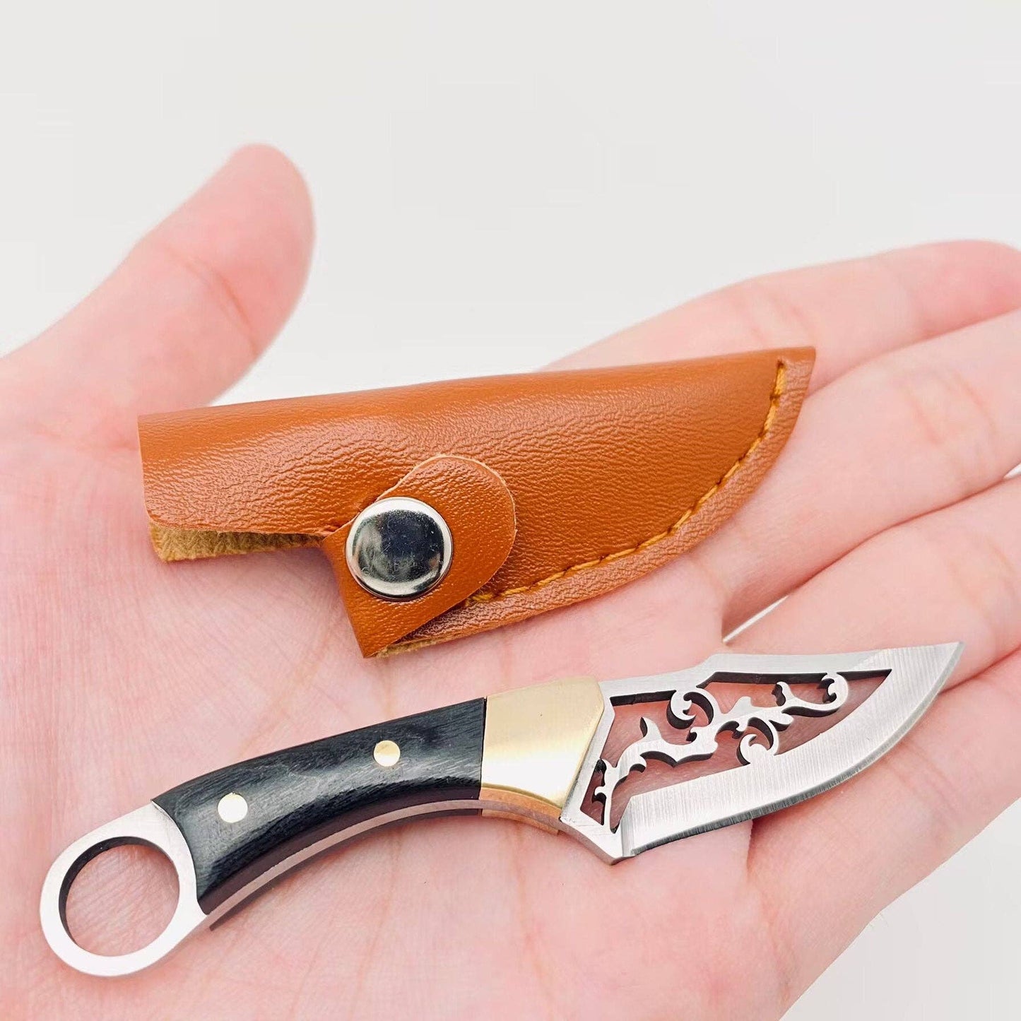 Hollow Blade Portable Wooden Handle Knife with Cover