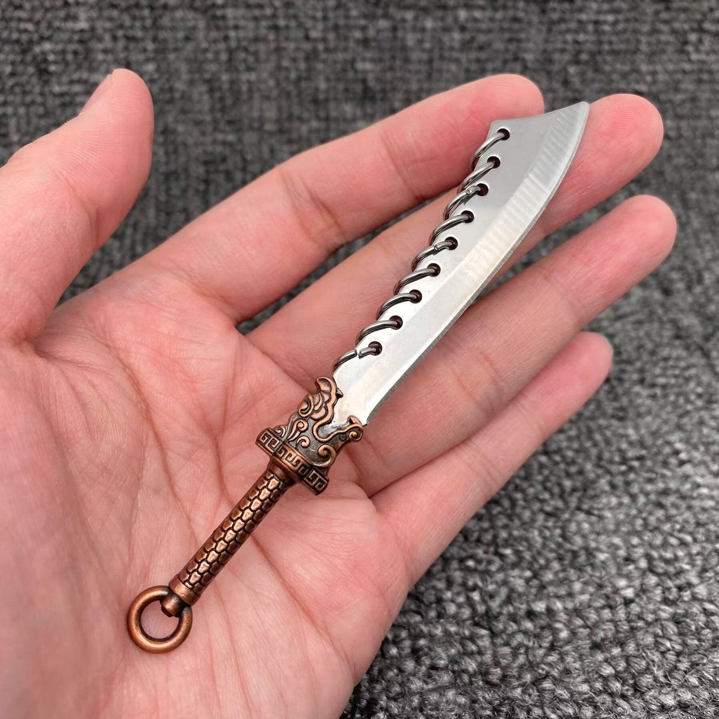 Dragon Head Mini Portable Stainless Steel Knife with Cover