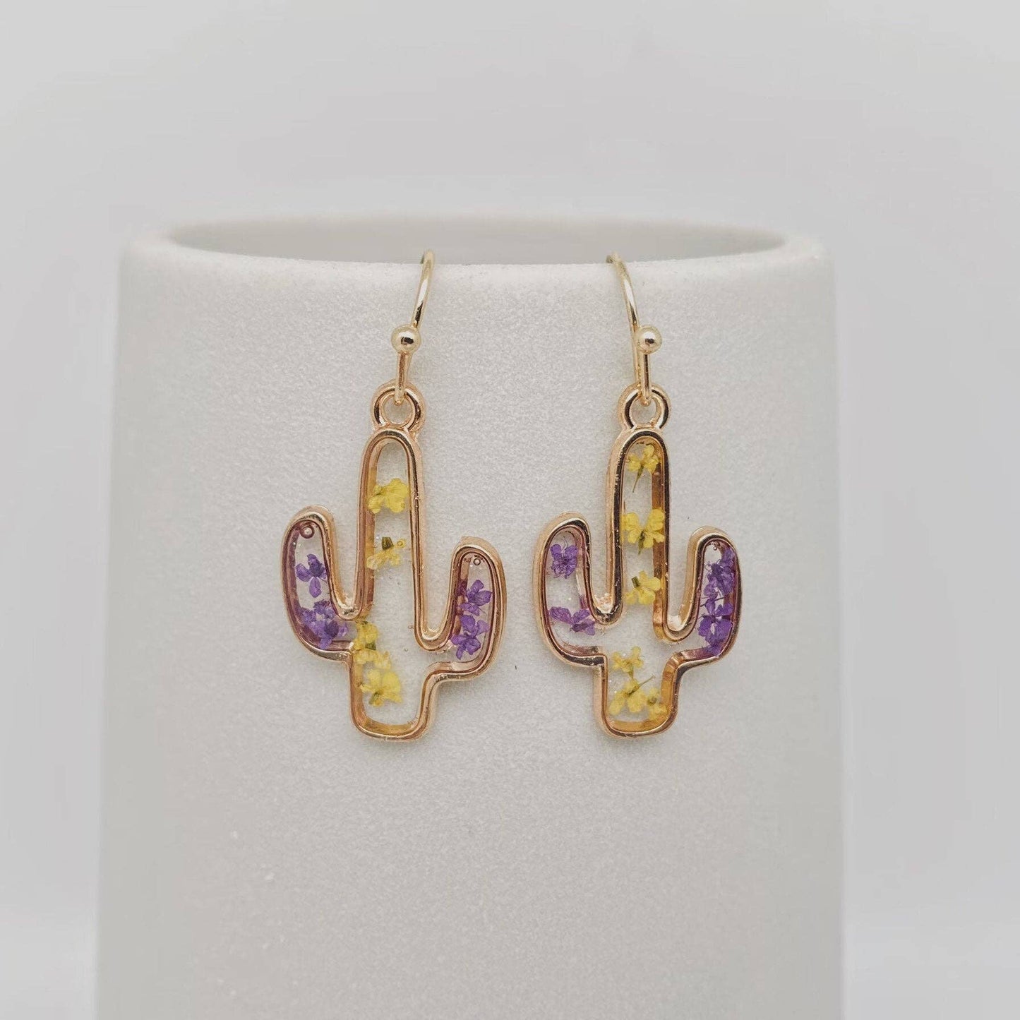 Queen Anne's Lace Cactus Charm Pressed Flower Earrings - PDF