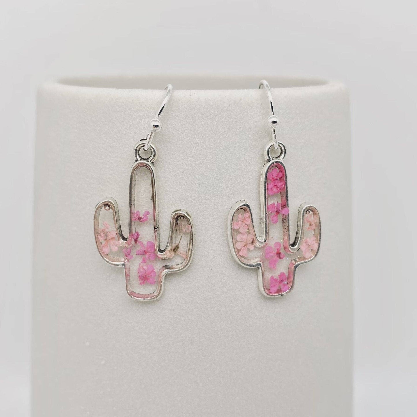 Queen Anne's Lace Cactus Charm Pressed Flower Earrings - PDF